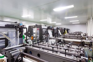 <span class=keywords><strong>Film</strong></span> EVOH haute barrière pour l'emballage de la viande, du poisson, des fruits de mer, du steak de bœuf, des côtelettes d'agneau - Co-extrusion rigide, coulée transparente multicouche - Product Image 5