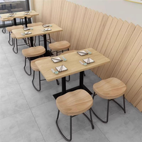 Ensemble Table et Chaises en Bois pour Restaurant Fast-Food, Mobilier Commercial pour Cafés et Salons de Thé, Vente en Gros Usine