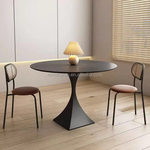 Ensemble table et chaises de salle à manger rétro français en panneaux massifs, design moderne mi-siècle Wabi-sabi, 6 places, écologique et minimaliste - Product Image 1