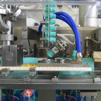 Machine de remplissage de sachets préformés à bec verseur Acepack SG-180C certifiée CE, haute précision, pour l'emballage alimentaire et des boissons