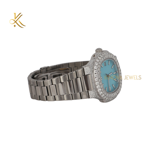 Reloj de diamantes de moissanita unisex con pulsera ajustable y diseño limpio adecuado para uso diario y looks llamativos - Product Image 3