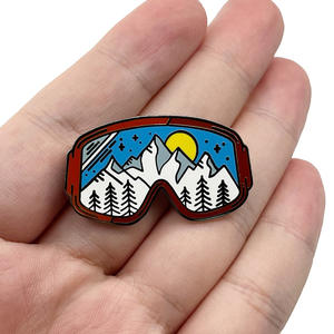 Badge en métal personnalisé de haute qualité, design artistique créatif unique, élégant, décoratif, tendance, objet de collection - Product Image 4