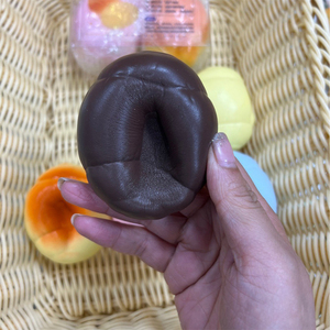 Squishies de pain délicieux : Croissant réaliste à remontée lente, jouet anti-stress amusant, décoration de restaurant - Product Image 5