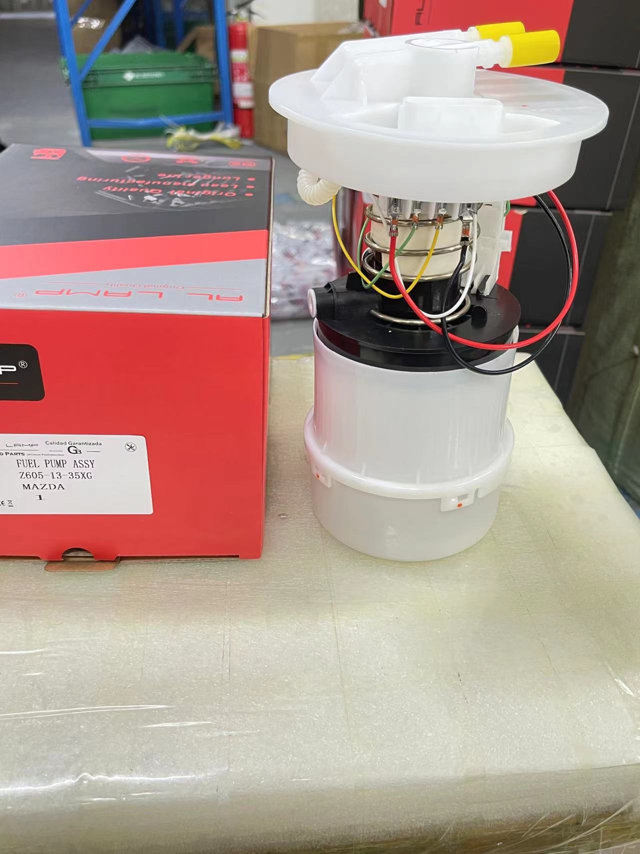 One Pipe Two Pipe Fuel Pump Module Assembly for Mazda 3