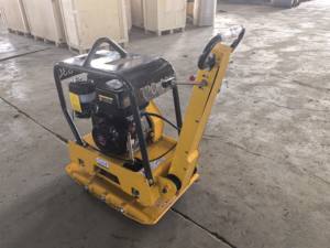 Moteur essence/diesel HZR330 Compacteur de sol vibrant bidirectionnel avec plaque 480x550mm et puissance 13HP pour le compactage de route en bordure - Product Image 3