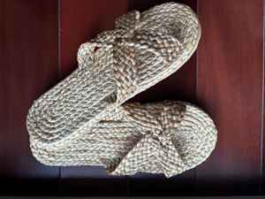 Bolso de Mano Semiluna Hecho a Mano con Jacinto de Agua, Bolso Redondo de Paja Tejido para Playa de Verano para Mujer, Cartera Sostenible de Moda Boho - Product Image 4