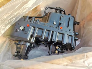 Transfer Case Assembly ZQC2000-5TK L903028-003 L903040-020 S50B161001 Heavy Truck Transfer <b>Box</b> Replacement Accessories - Product Image 5