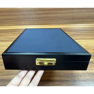 Caja de Joyería de Lujo, Diseño Rectangular Elegante en Cuero Premium, Forro de Terciopelo Suave, Detalle de Costura Dorada - Product Image 2