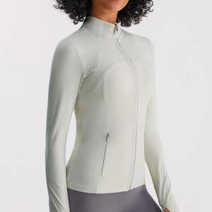 Ensemble de sport personnalisé pour femme grande taille en nylon léger, respirant, avec veste de sport ajustée à col montant et soutien-gorge de sport doux pour le yoga - Product Image 5