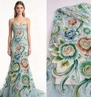 Tissu en dentelle florale 3D de luxe, lourdement perlé, bleu ardoise, gris, brodé, en tulle maillé pour robe de soirée haute couture