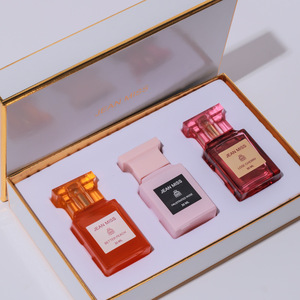 <span class=keywords><strong>Coffret</strong></span> Cadeau Best-seller Transfrontalier pour Femme et <span class=keywords><strong>Homme</strong></span> – Longue Durée, Rencontre de Soi, Bleu <span class=keywords><strong>Sauvage</strong></span> SLN-0205 - Product Image 1
