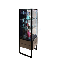 Benutzer definierte Museum Vitrinen Einzelhandel Metall Glas Luxus Schmuck Display Ständer Anti Theft Bag Display Stand