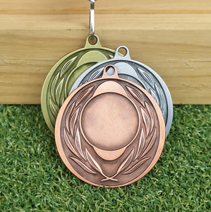 Médaille sportive personnalisée en laiton 3D gaufré pour événements sportifs d'entreprise avec logo imprimable, modèle RL-J4, idéale pour les cadeaux de marathon - Product Image 4