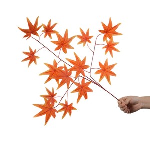 Branches artificielles de feuilles d'érable Greenway, orange et rouge foncé, à 3 branches, pour arrangements floraux décoratifs de fêtes - Product Image 5