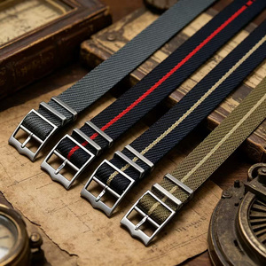 Bracelet de montre en nylon <span class=keywords><strong>noir</strong></span> et rouge en toile de qualité supérieure, 20 mm et 22 mm, à succès, avec sangle de montre One Pass - Product Image 1