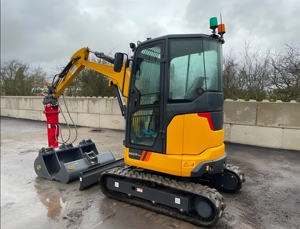 Miniexcavadora ZTS 9027F de 2.7 Toneladas con Giro Cero, Excavadora Hidráulica de Bajo Precio para Construcción Urbana y Paisajismo, Modelo 2026 - Product Image 5