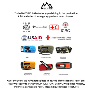 Lampe de <span class=keywords><strong>camping</strong></span> solaire, radio météo, <span class=keywords><strong>chargeur</strong></span> mobile, batterie externe 4000 mAh Li-Polymère à charge rapide, double USB, Micro USB, manivelle - Product Image 3