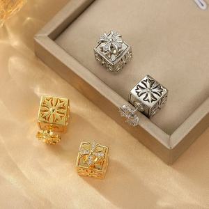 <b>Personalized</b> Retro Metal Cross-Shape Square Earrings <b>Sweet</b> Cool Style Versatile Front & Rear Ear Studded Vintage Gift - Product Image 4