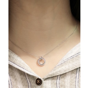 Collier en argent 925 sterling haut de gamme avec coquille de nacre ronde pour femmes - Product Image 4