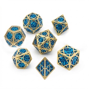 Nuovo Set di Dadi Poliedrici in Metallo da 7 Pezzi <span class=keywords><strong>per</strong></span> D&D 2026 - Giocattoli in Metallo Cavo, Idea <span class=keywords><strong>Regalo</strong></span> Unica e <span class=keywords><strong>Speciale</strong></span>, Accessori <span class=keywords><strong>per</strong></span> Giochi DND - Product Image 1