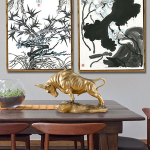Vente en gros de pièces maîtresses en résine pour la décoration de la maison <span class=keywords><strong>taureau</strong></span> doré décor luxe moderne haussier fengshui boeuf doré statue de <span class=keywords><strong>taureau</strong></span> - Product Image 3