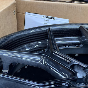 Rines de Aleación de Fibra de Carbono Forjada de 2 Piezas, Personalizados, 5x130, 5x114.3, 5x112, de 17-26 Pulgadas, con Acabado Cepillado, para Autos de Lujo como Tesla y Porsche - Product Image 6
