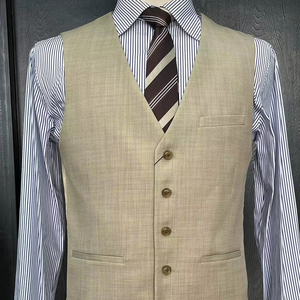 <span class=keywords><strong>Gilet</strong></span> Elegante Classico <span class=keywords><strong>Beige</strong></span> in Tessuto con Scollo a V MTM OEM, Traspirante, Formale, Corto, per Matrimoni e Feste, <span class=keywords><strong>Gilet</strong></span> da <span class=keywords><strong>Uomo</strong></span> - Product Image 2