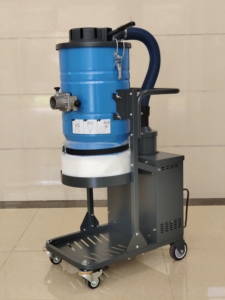 Nouvel <span class=keywords><strong>aspirateur</strong></span> industriel électrique portable avec bac de collecte de poussière de grande capacité pour <span class=keywords><strong>copeaux</strong></span> de <span class=keywords><strong>bois</strong></span> et poussière métallique - Product Image 4