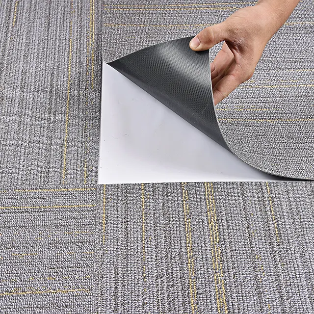 Yeni tasarım halı döşeme kuru geri PVC vinil zemin ahşap döşeme