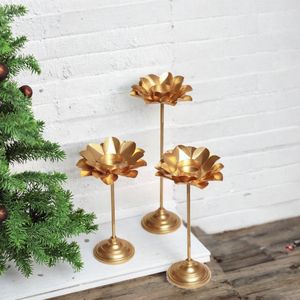 เชิงเทียนโลหะรูปดอกบัวสีทอง ของตกแต่งงานแต่งงาน งานเลี้ยง และบ้าน - Product Image 3
