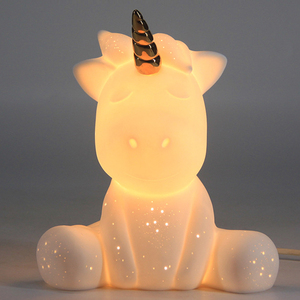 Lámparas de escritorio de <span class=keywords><strong>unicornio</strong></span> OEM de fábrica, diseño único, decoración de dormitorio para niños, lámparas de luz nocturna artesanales con forma de dibujos animados bonitos - Product Image 3