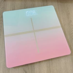 Balance corporelle numérique à affichage LED 180 kg 396 lb Balance de salle de bain électronique OEM Verre trempé de 6 mm - Product Image 4