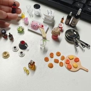 Bouteilles miniatures en résine réalistes de lait, jus et vin rouge pour la maison et la cuisine, accessoires miniatures pour maison de poupé<span class=keywords><strong>e</strong></span> - Vente en gros - Product Image 6