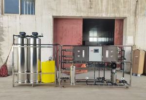 Sistema di Trattamento Acqua Industriale RO da <span class=keywords><strong>500</strong></span> <span class=keywords><strong>L</strong></span>/Ora con PLC e Pompa per Purificazione e Filtrazione dell'Acqua - Product Image 3