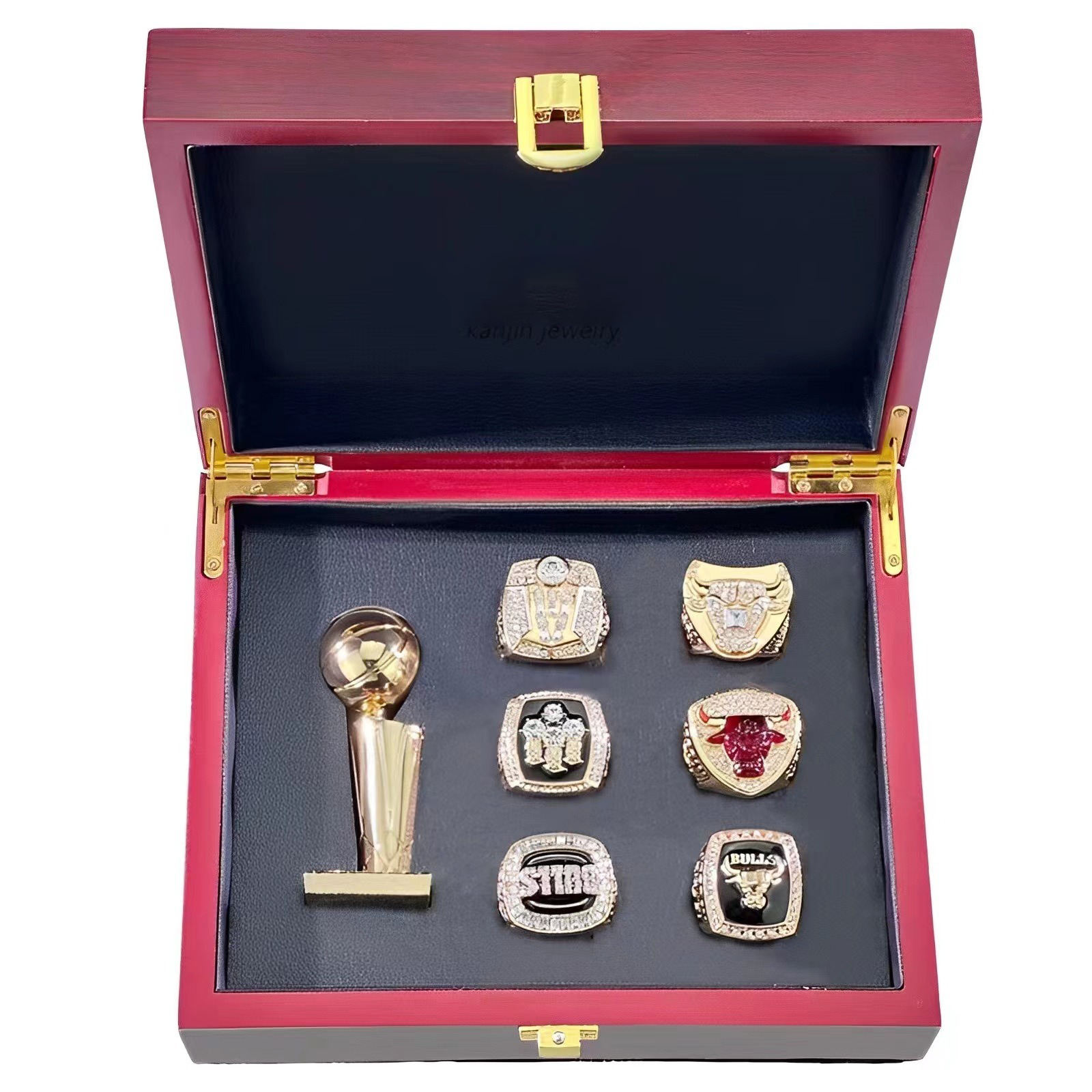 6 anneaux + trophée + boîte en bois