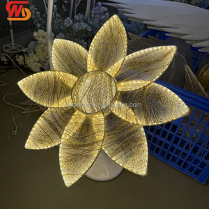 โคมไฟดอกบัว LED ดีไซน์ใหม่ สวยหรู สีทอง พร้อมฐานตั้ง ใช้ตกแต่งทางเดิน - Product Image 3