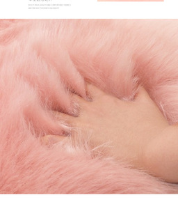 Coussin repose-mains en peluche pour manucure, tapis de table en fourrure douce, coussin lavable en forme de cœur, rond ou carré, accessoire photo pour salon - Product Image 6