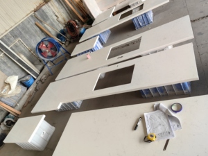 Goldtop ODM/OEM Bianco Quarzo grigio vena <span class=keywords><strong>Carrara</strong></span> 4044 Bianco <span class=keywords><strong>Carrara</strong></span> Quarzo artificiale controsoffitti <span class=keywords><strong>vendita</strong></span> calda hotel 3D Design modello - Product Image 2