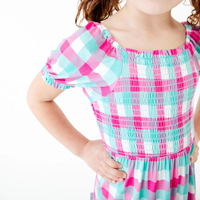 ODM Supply Robe sans manches pour filles Vêtements pour enfants en bambou Robe fumée imprimée au genou motif dessin animé