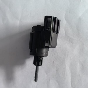 Interruptor de luz de freno 3B0945511C para Audi A3 A6 Volkswagen Golf Passat - Product Image 3
