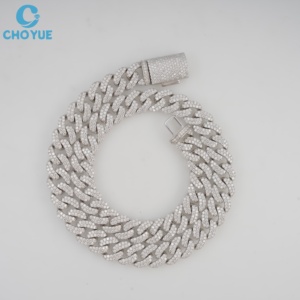 Collar de Cadena Cubana con Moissanita, Plata 925, Baño de Rodio, Micro Pavé, Unisex, Joyería de Lujo, Certificado GRA - Product Image 1