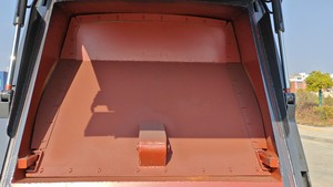Camión Compactador de Basura Foton Forland de 6m³ - Product Image 5