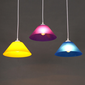 مصباح معلق نصف دائري من الأكريليك شبه الشفاف بتصميم عصري إسكندنافي للاستخدام الداخلي في المقاهي والمطاعم وغرف المعيشة - Product Image 5