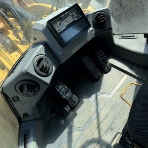 Chargeuse sur pneus Caterpillar CAT982 d'occasion, modèle 2021, capacité de 11 tonnes, avec moteur et pompe, matériel de construction à vendre - Product Image 5