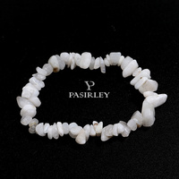 Langyue Bracelet à breloques de haute qualité pour femmes Pierre précieuse naturelle Corde élastique Vente en gros Bracelet en pierre opale irrégulière Gravier
