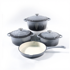 Batterie de cuisine quatre pièces <span class=keywords><strong>en</strong></span> <span class=keywords><strong>fonte</strong></span> émaillée, antiadhésive, style moderne et luxueux, pour soupes, ragoûts et casseroles, compatible <span class=keywords><strong>gaz</strong></span> universel, faible MOQ - Product Image 3