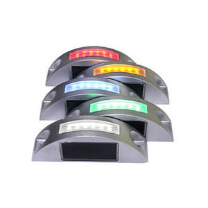 टिकाऊ परावर्तक नेतृत्व सौर 3 मीटर रोड स्टड बटन कैट आंखों विनिर्देश सौर एल्यूमीनियम रोड स्टड - Product Image 1