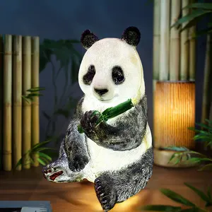 Cina fabbrica animale personalizzato resina in fibra di vetro 3D scultura decorazioni natalizie a grandezza naturale stampo animato panda lampada esposizione
