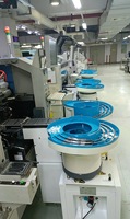 Machine automatique à grande vitesse pour la pose de perles sur vêtements avec PLC et moteur, machine à fixer les perles rondes