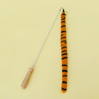Zoyi Pet Funny Cat Teaser Wand, bâton rétractable avec queue en peluche et clochette, jouet interactif pour chats et chatons